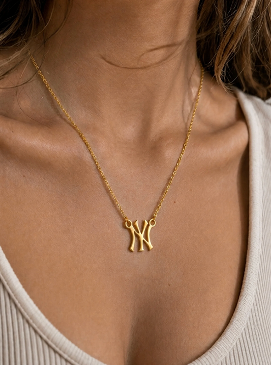 NY Logo Loop Necklace Gold