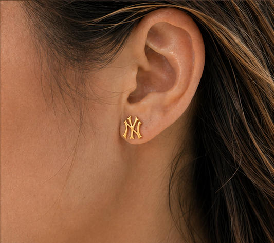 New York Earrings Stud Gold